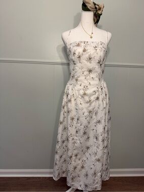 White floral dress with straps, size L